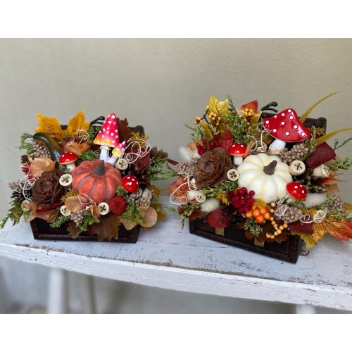 Aranjament de toamna in cufar 20 cm