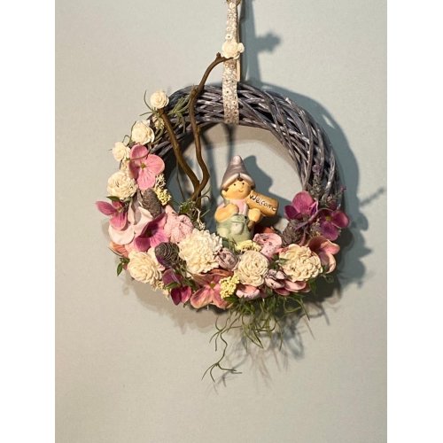 Coronita pentru usa sau perete cu flori de matase si plante uscate Coronita pentru usa sau perete cu flori de matase si plante uscate