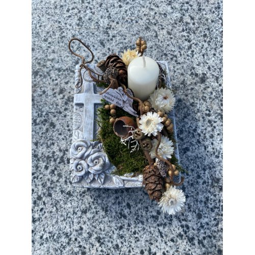 Aranjament pentru luminatie in vas de piatra 4 Aranjament pentru luminatie in vas de piatra 4