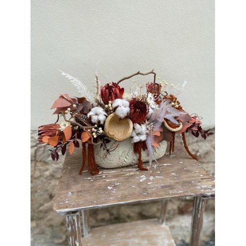 Aranjament cu plante uscate in vas de piatra  40 cm Aranjament cu plante uscate in vas de piatra  40 cm