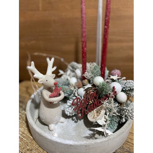 Aranjament de craciun cu ren si 3 lumanari Aranjament de craciun cu ren si 3 lumanari